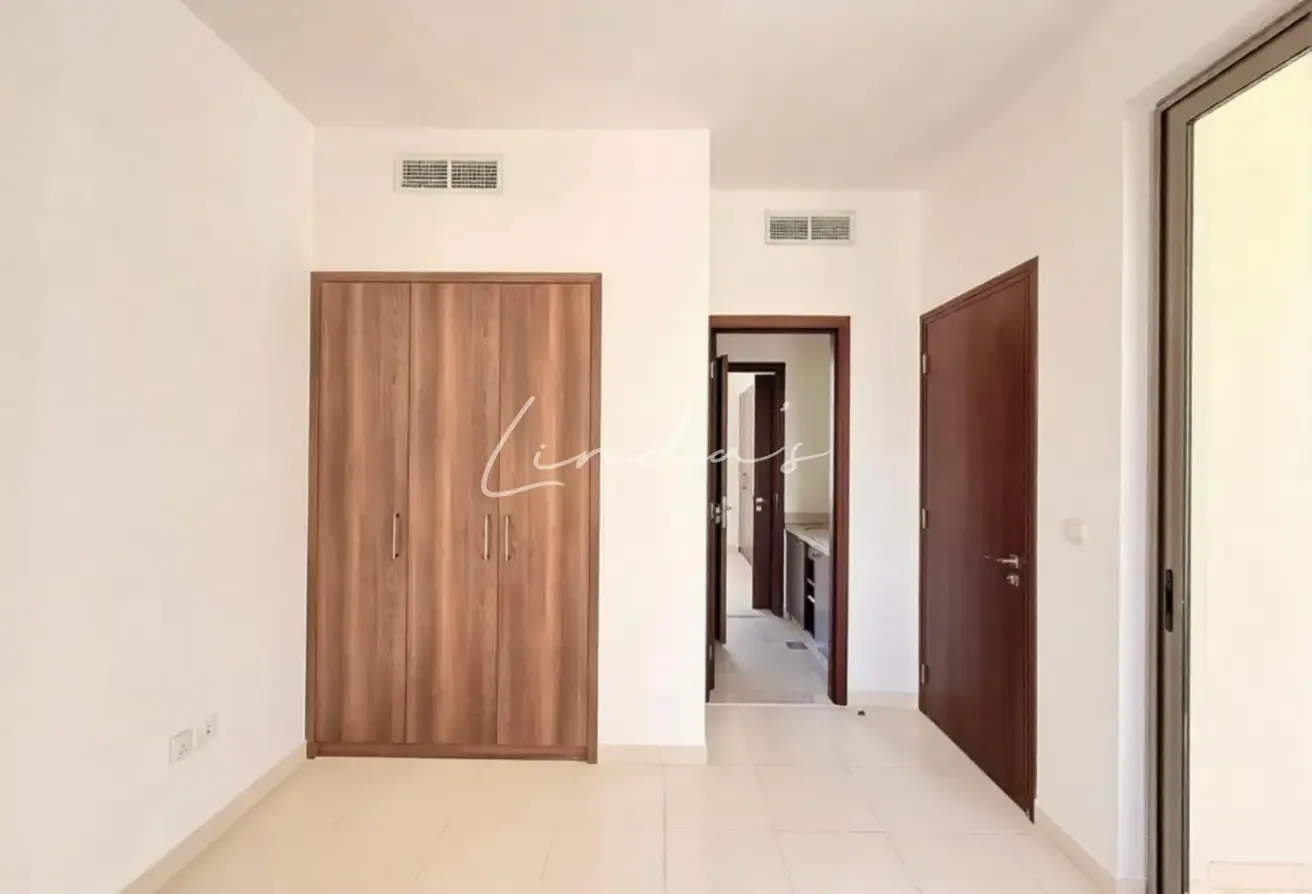 3 bed + Study + Maids | Vacant | Ready to Move in