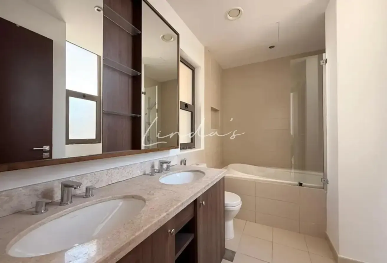 3 bed + Study + Maids | Vacant | Ready to Move in
