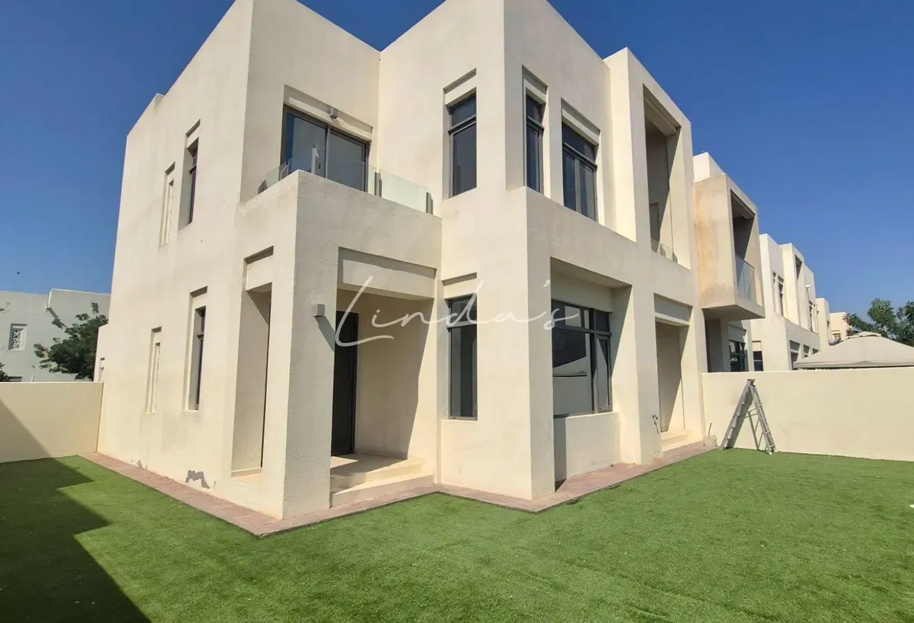 Townhouse for Rent | Corner Unit | Vacant