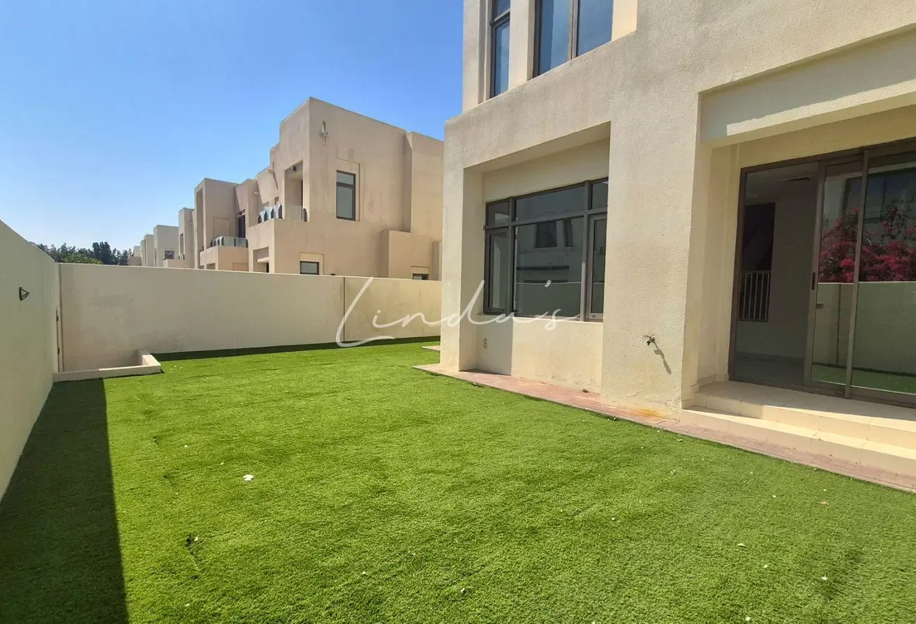 Townhouse for Rent | Corner Unit | Vacant