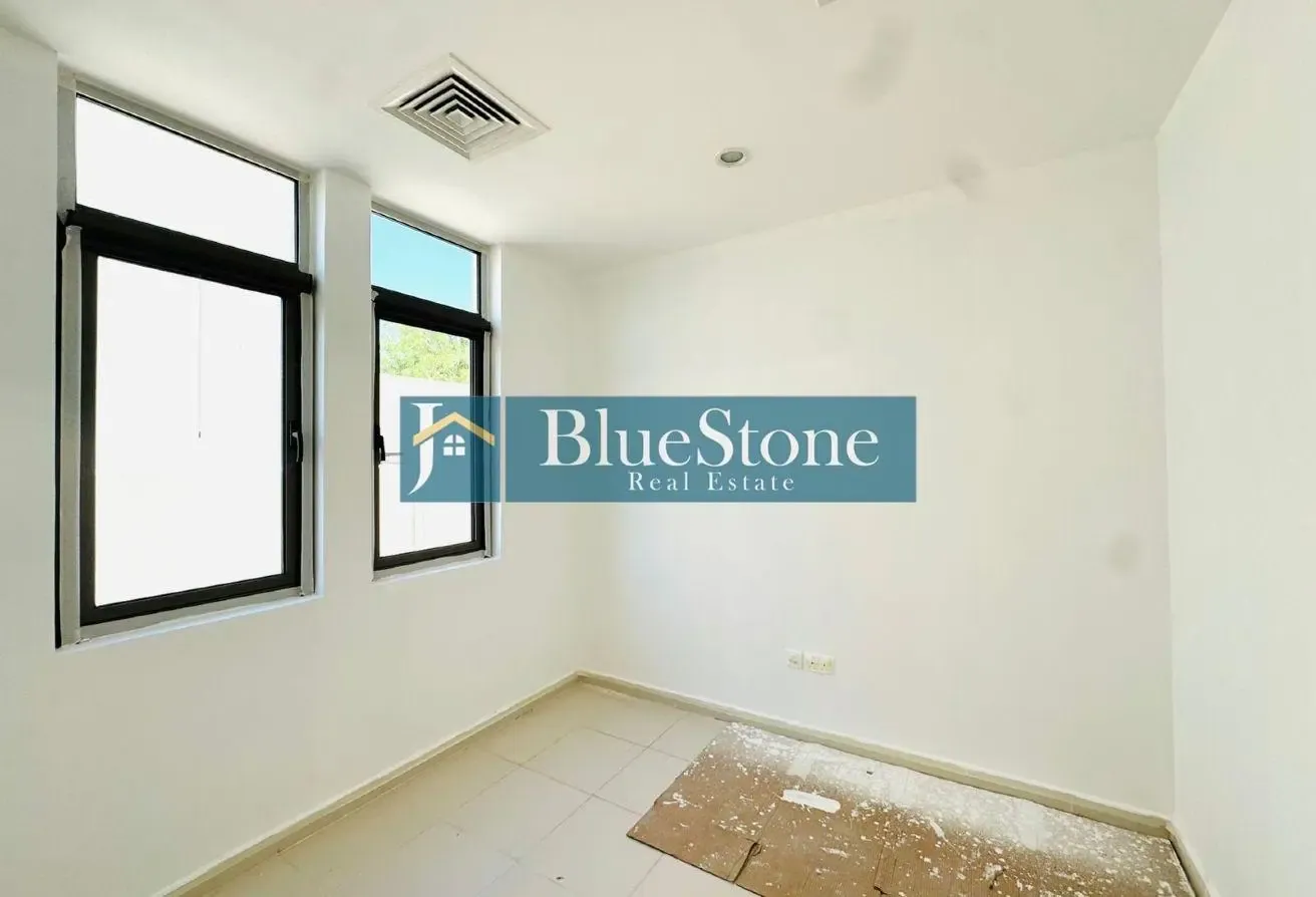 Spacious | 3Bed + Maid + Study | Available|