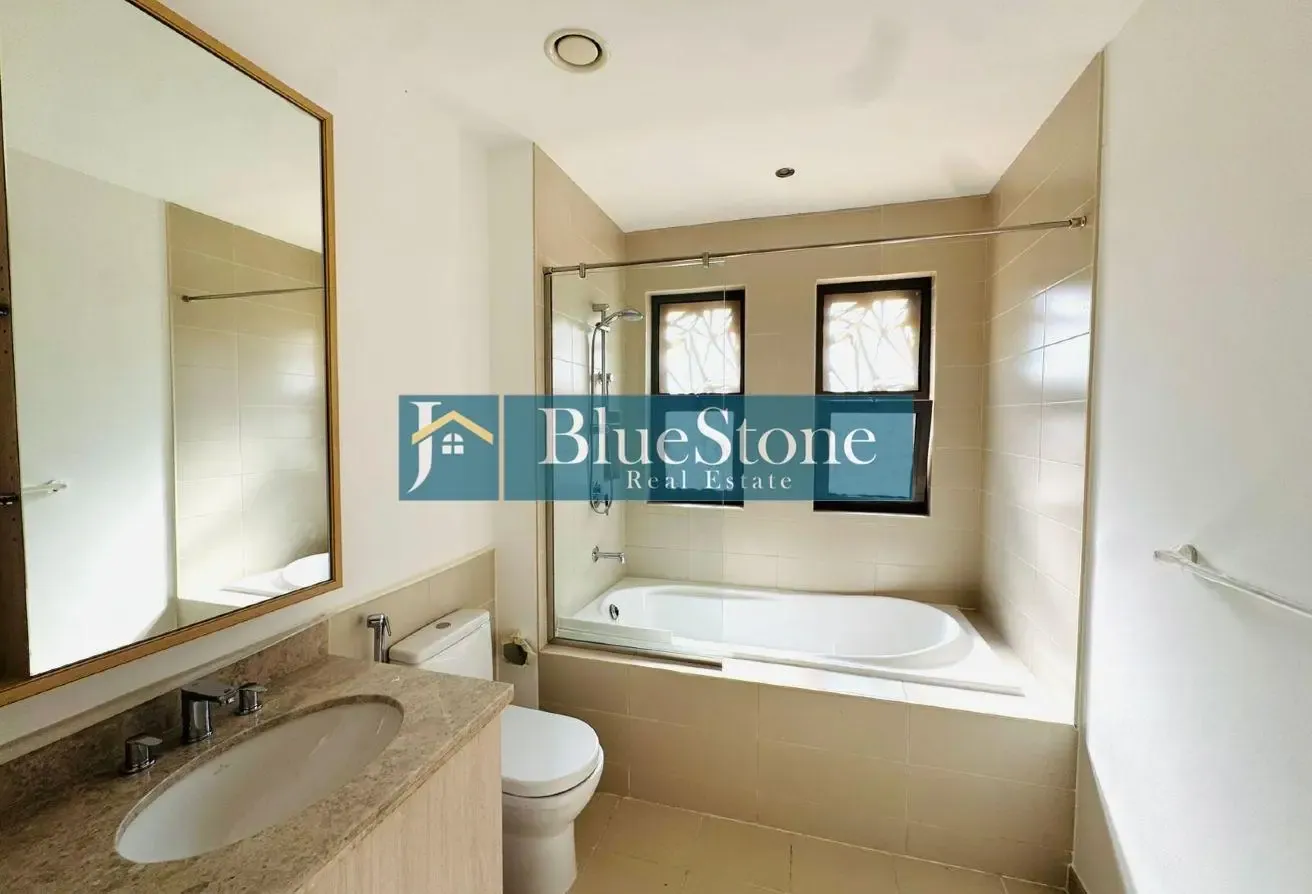 Spacious | 3Bed + Maid + Study | Available|