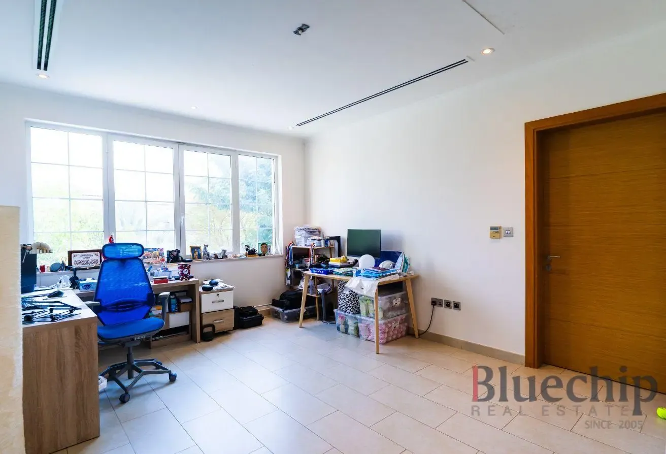 One on the ground floor | With Pool | Spacious