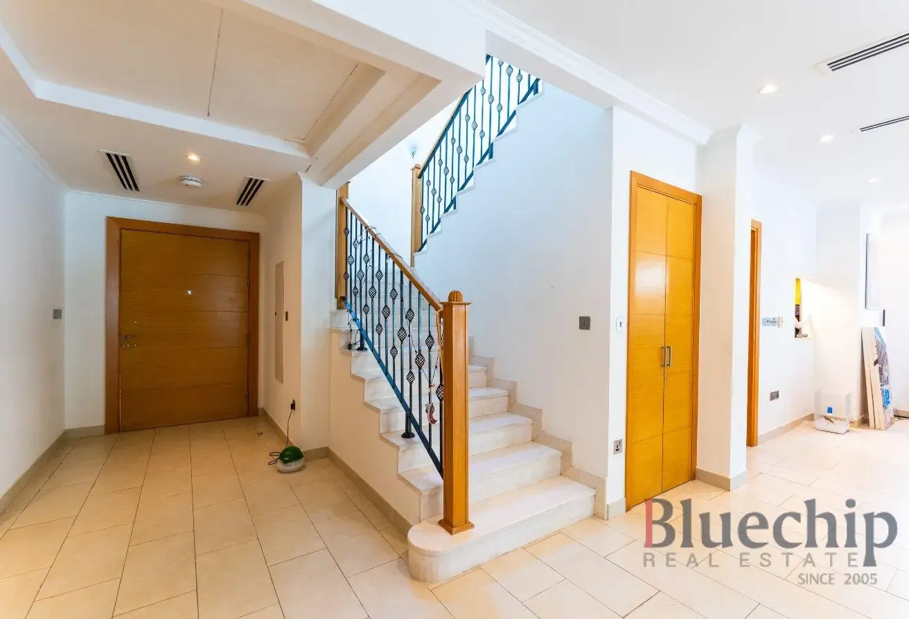 One on the ground floor | With Pool | Spacious