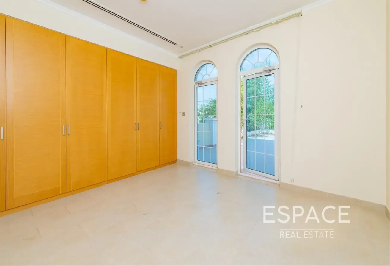 4 Bed | Close to Amenities | Vacant 25th Aug
