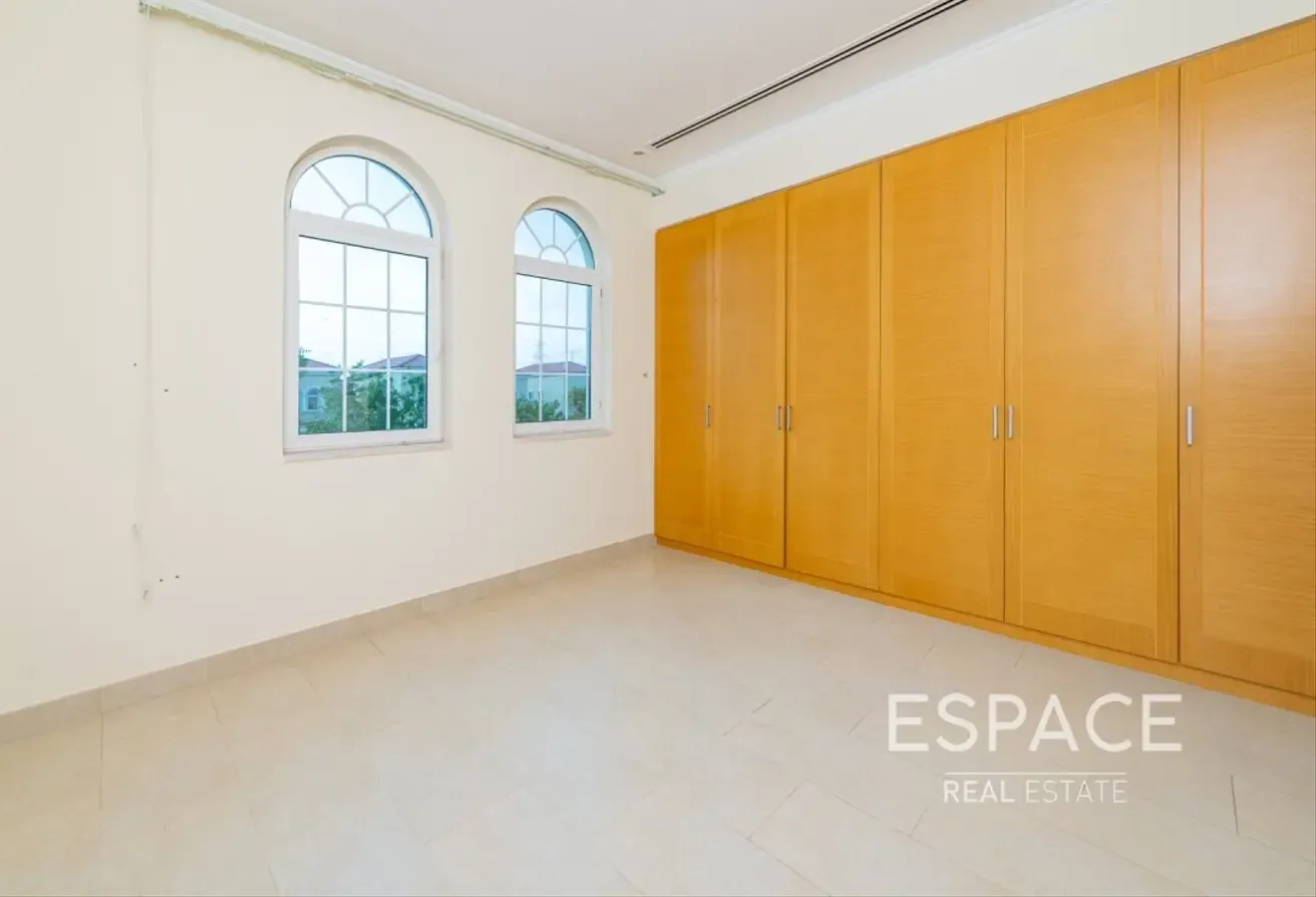 4 Bed | Close to Amenities | Vacant 25th Aug