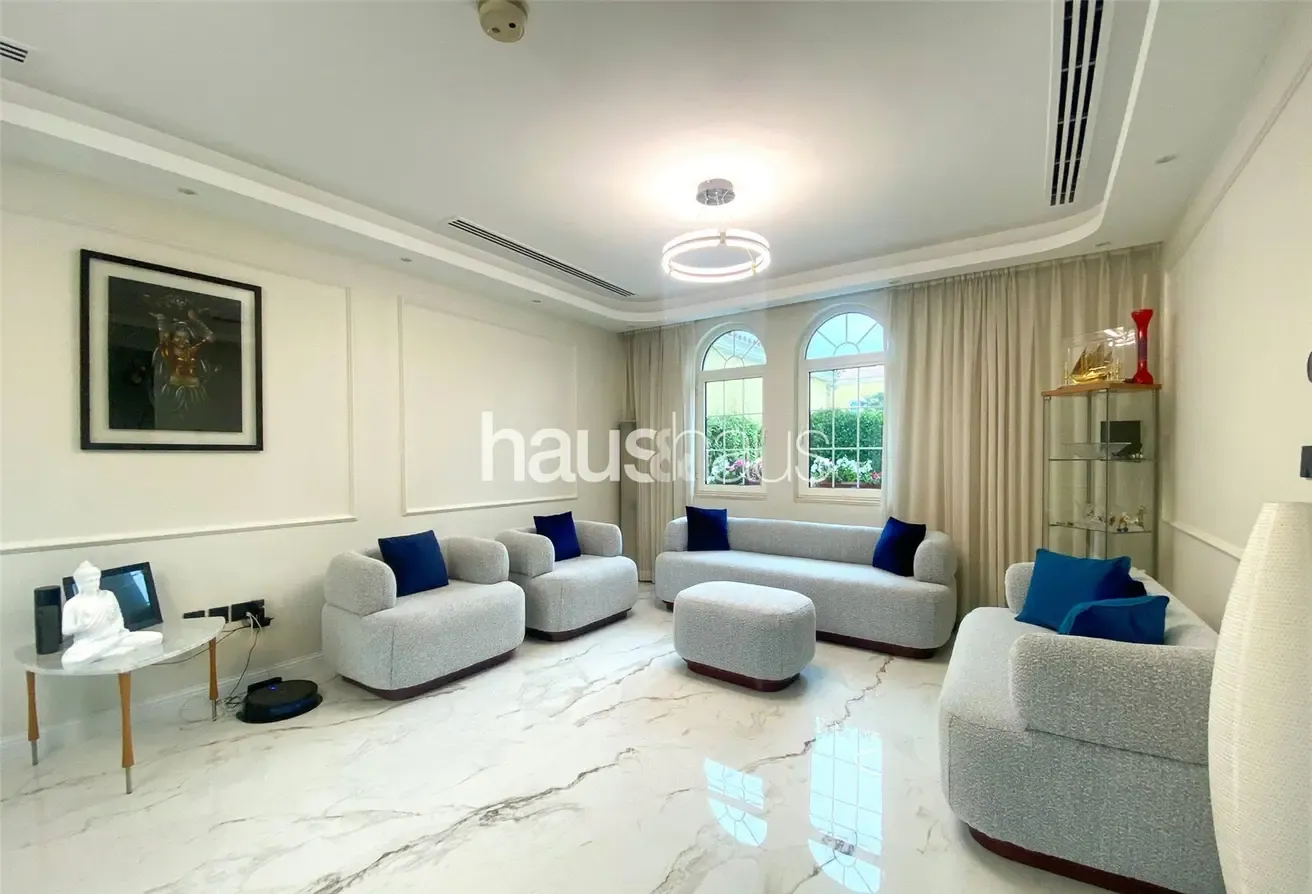 Fully Upgraded | Furnished | Landscaped Garden