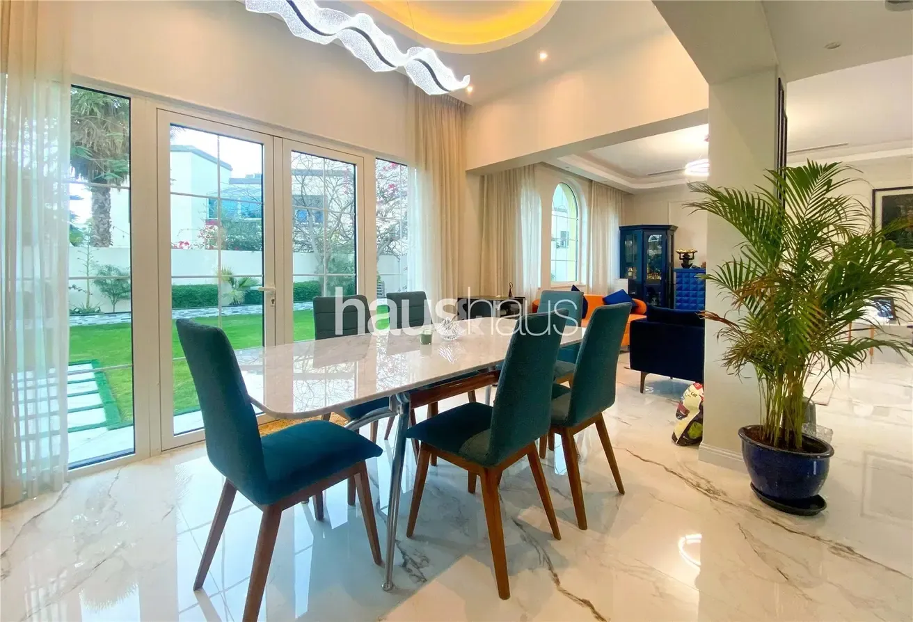 Fully Upgraded | Furnished | Landscaped Garden