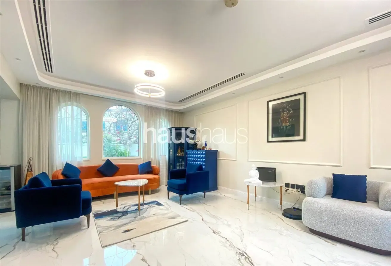 Fully Upgraded | Furnished | Landscaped Garden