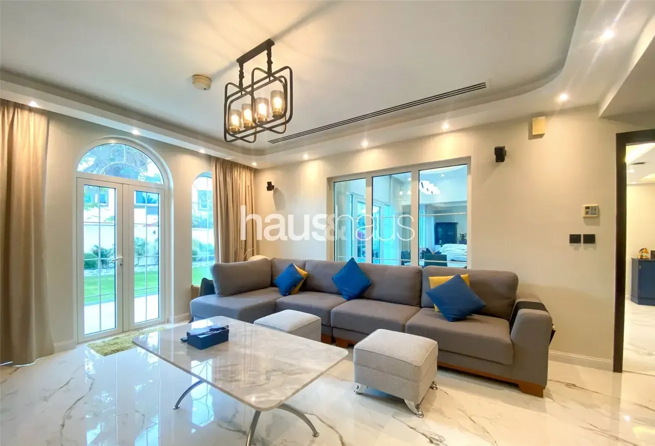 Fully Upgraded | Furnished | Landscaped Garden