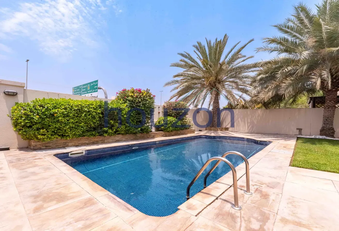 Spacious 3BR Villa | Landscaped | Private Pool