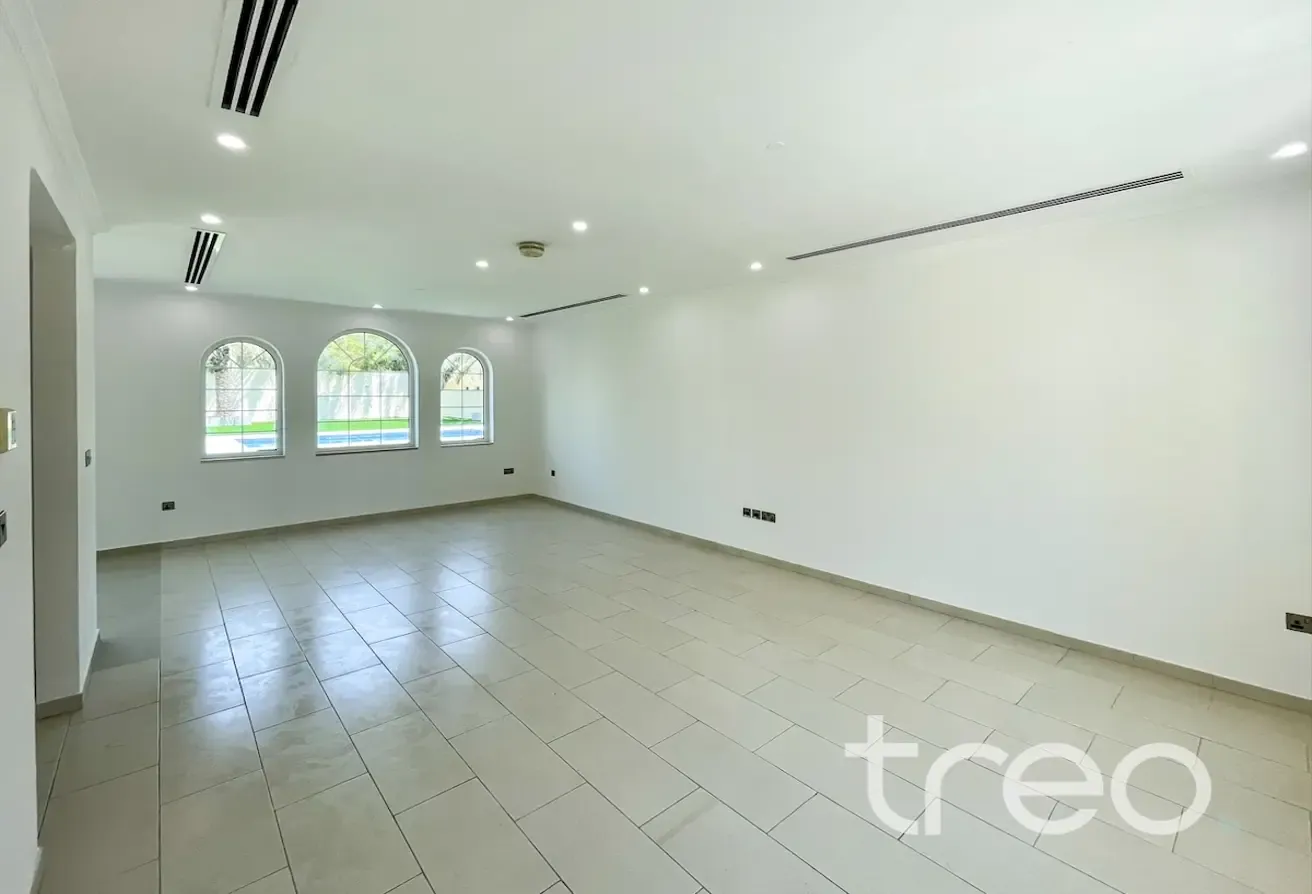 Internal | D8 | Vacant Soon | Landscaped
