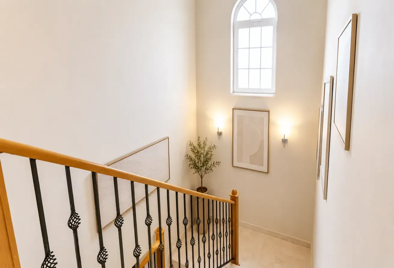 Well Maintained | central Location | B2B
