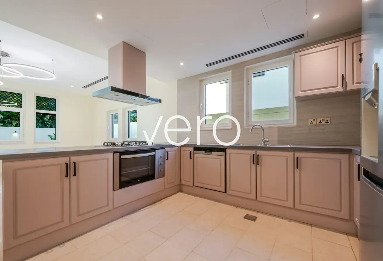 Renovated | Next to Pavilion | VOT