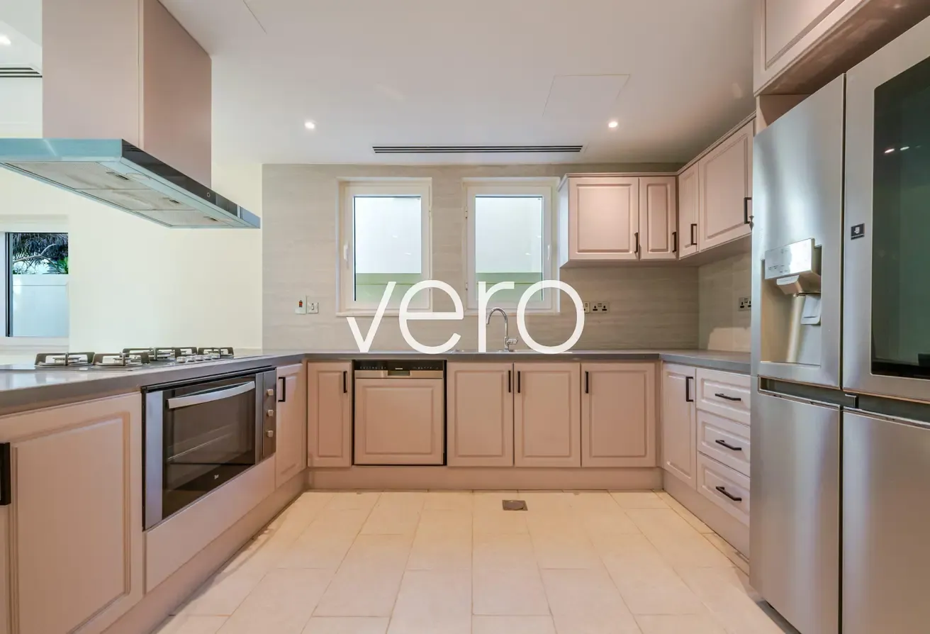 Renovated | Next to Pavilion | VOT