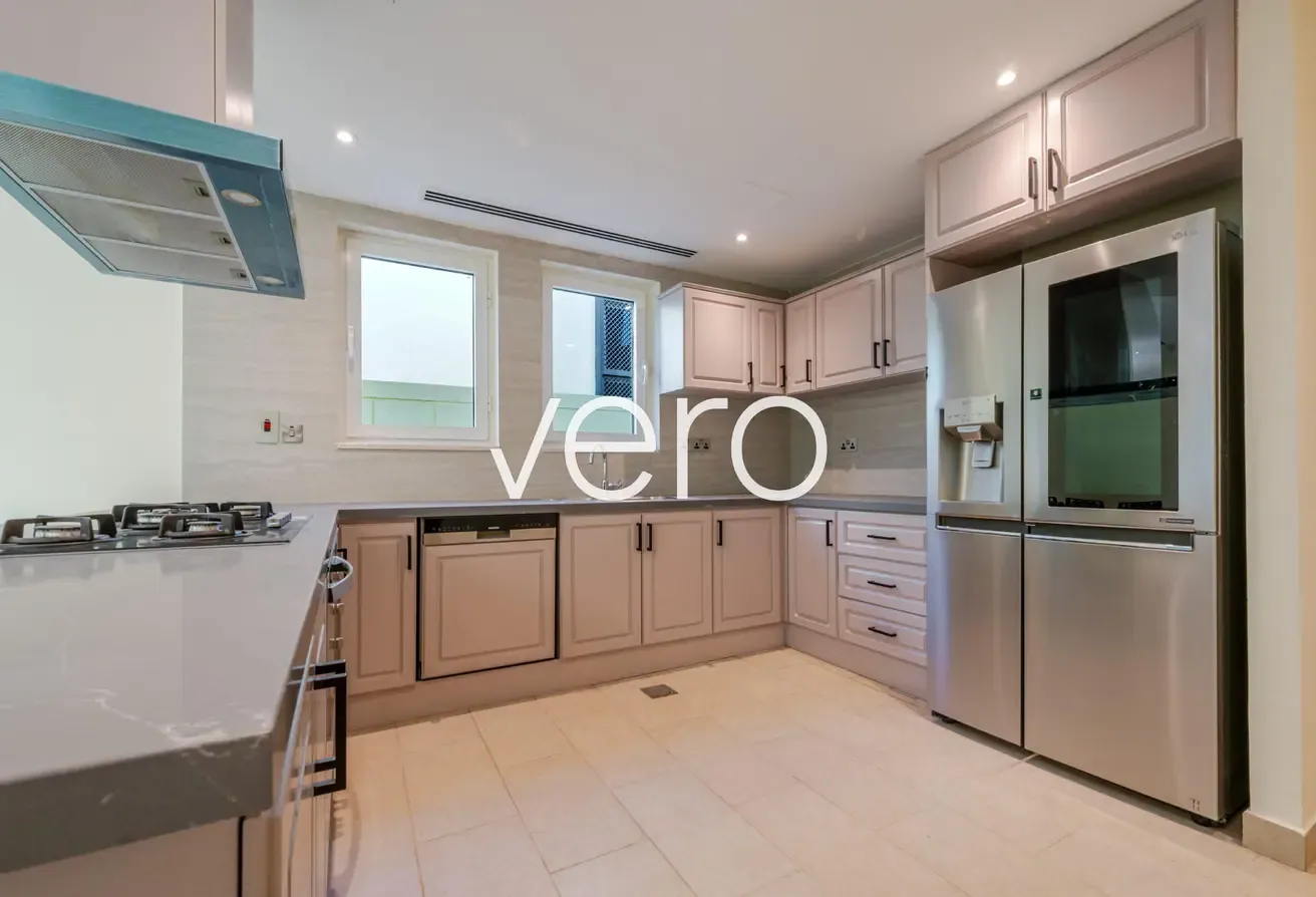 Renovated | Next to Pavilion | VOT