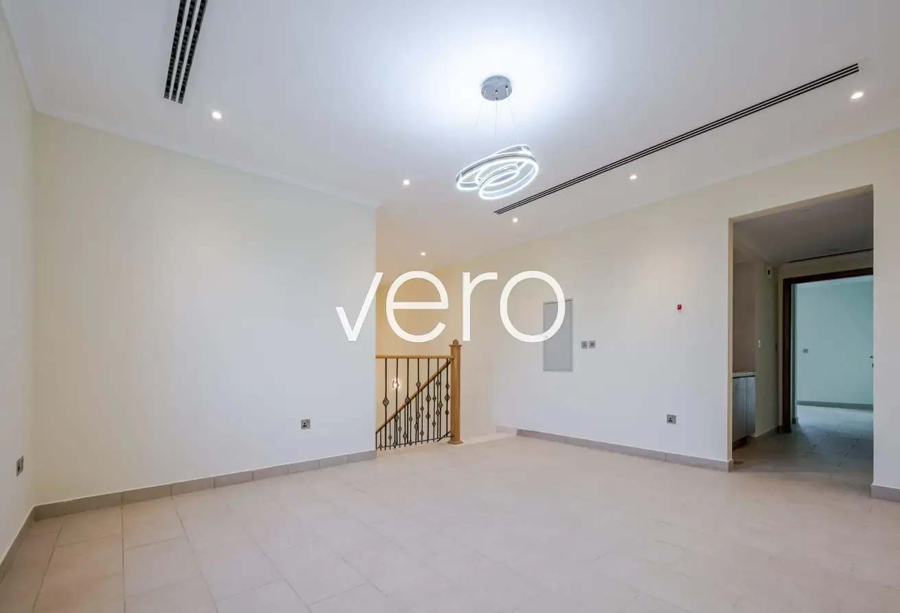Renovated | Next to Pavilion | VOT