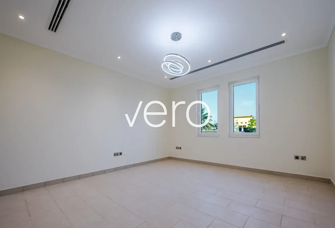 Renovated | Next to Pavilion | VOT