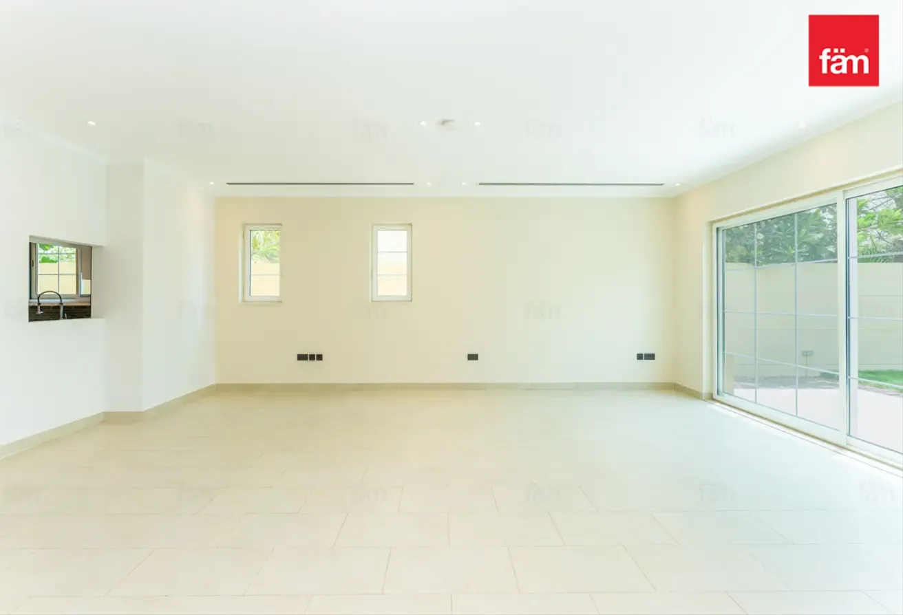 Single Row | Vacant Now | Smart Home System