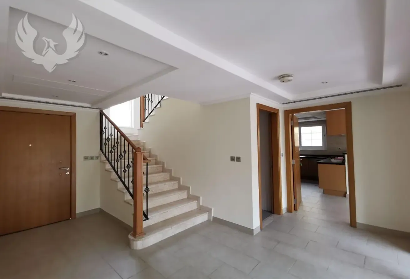 Stunning Villa    Spacious Layout  |  Exclusive