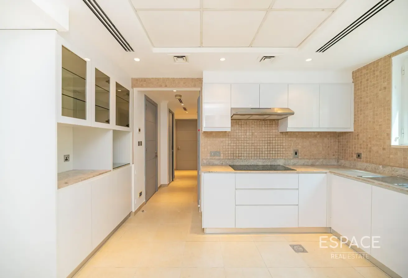 Well Kept | Close to the Park | Vacant