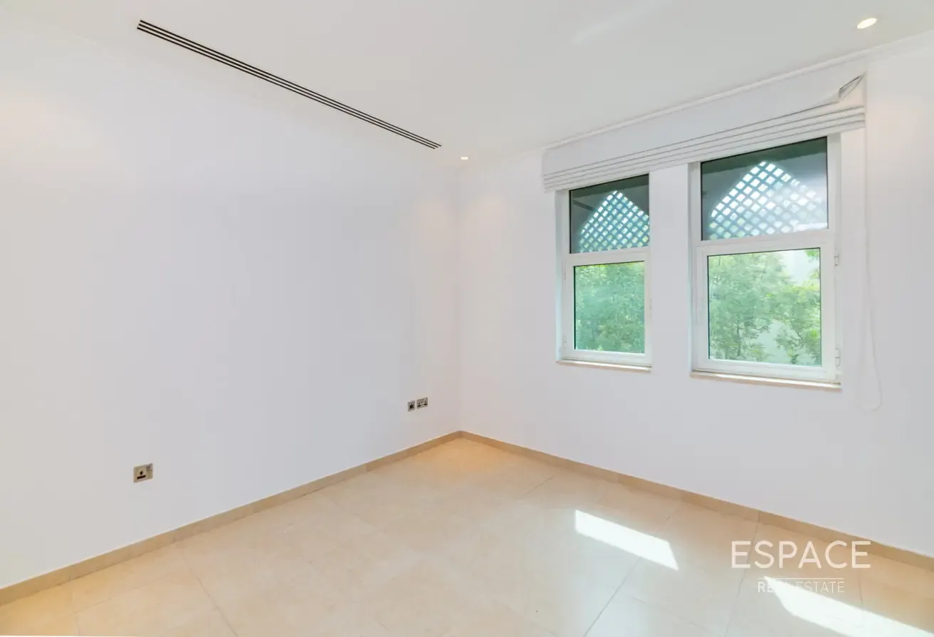 Well Kept | Close to the Park | Vacant