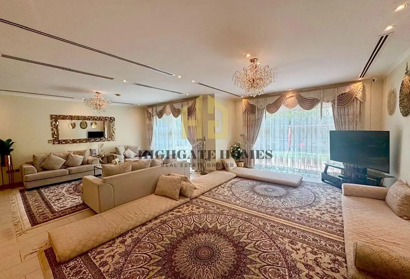 NEW in the Market | EXCLUSIVE | Well-Kept Villa