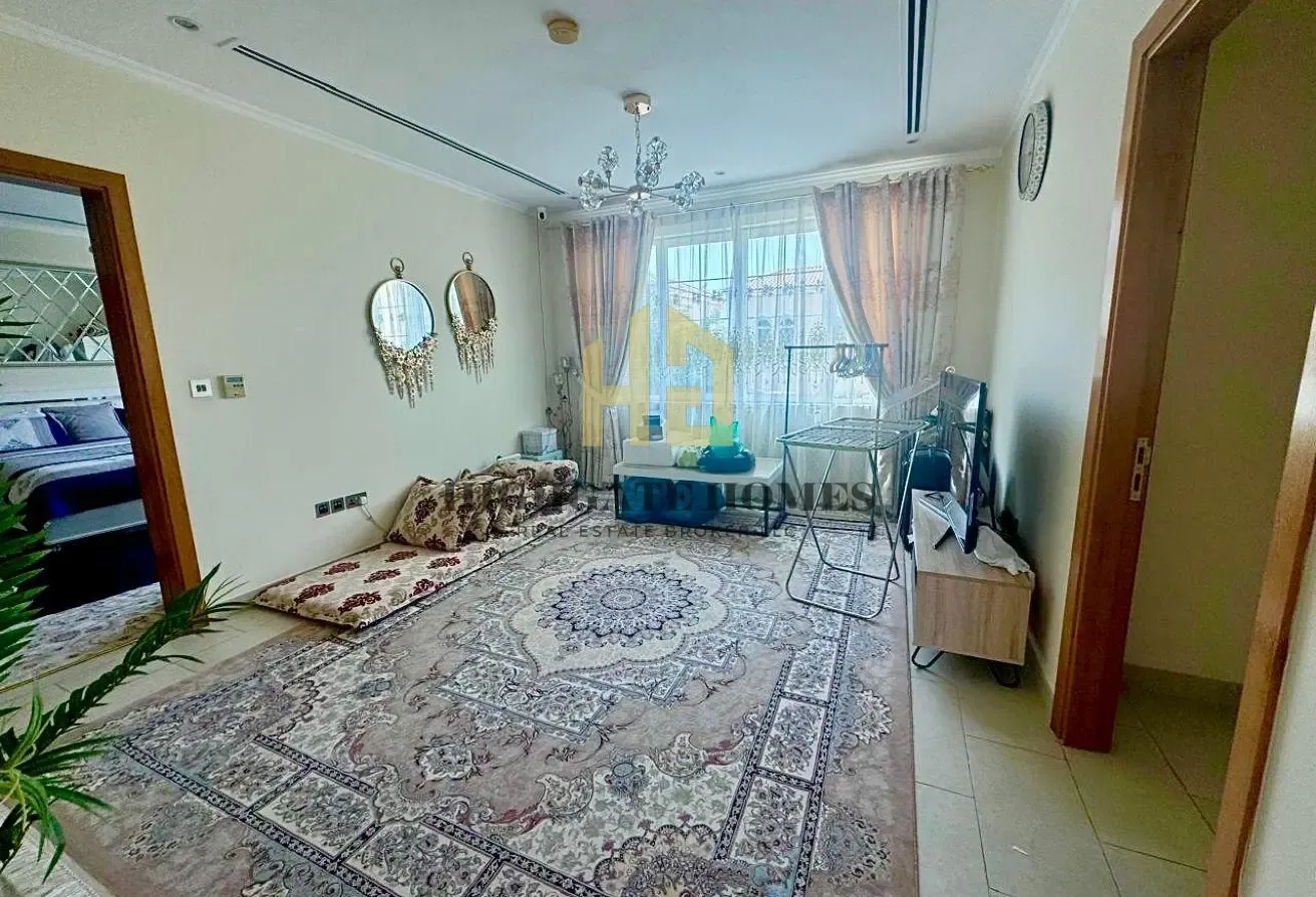NEW in the Market | EXCLUSIVE | Well-Kept Villa