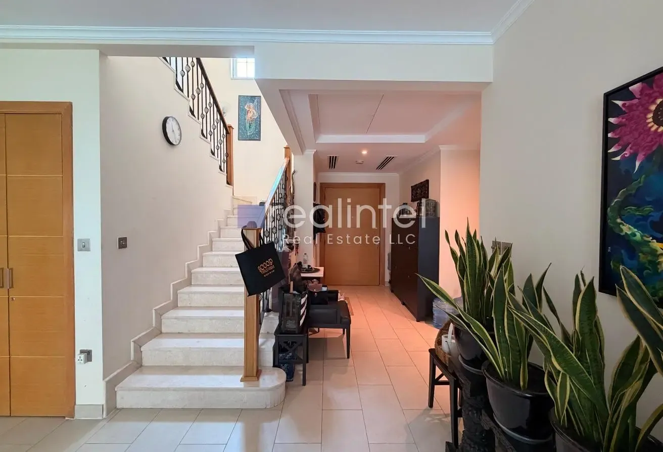 Legacy Small | Exclusive | Well Maintained