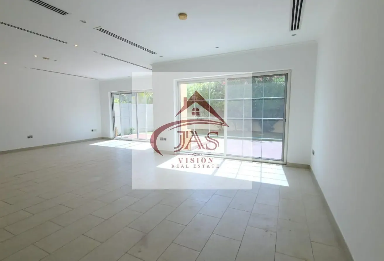 SINGLE ROW | HUGE GARDEN | 4 BEDROOMS LEGACY VILLA