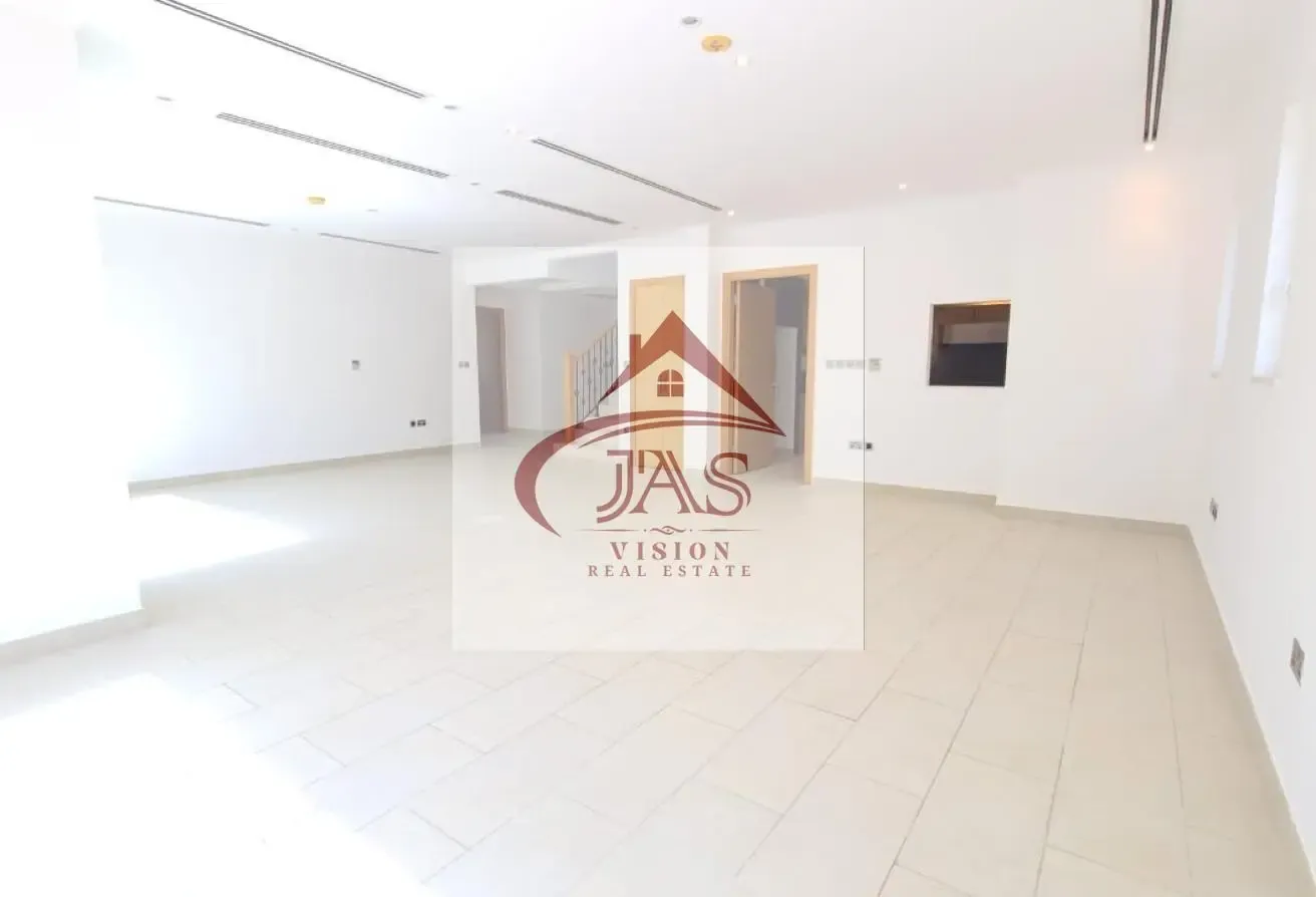 SINGLE ROW | HUGE GARDEN | 4 BEDROOMS LEGACY VILLA