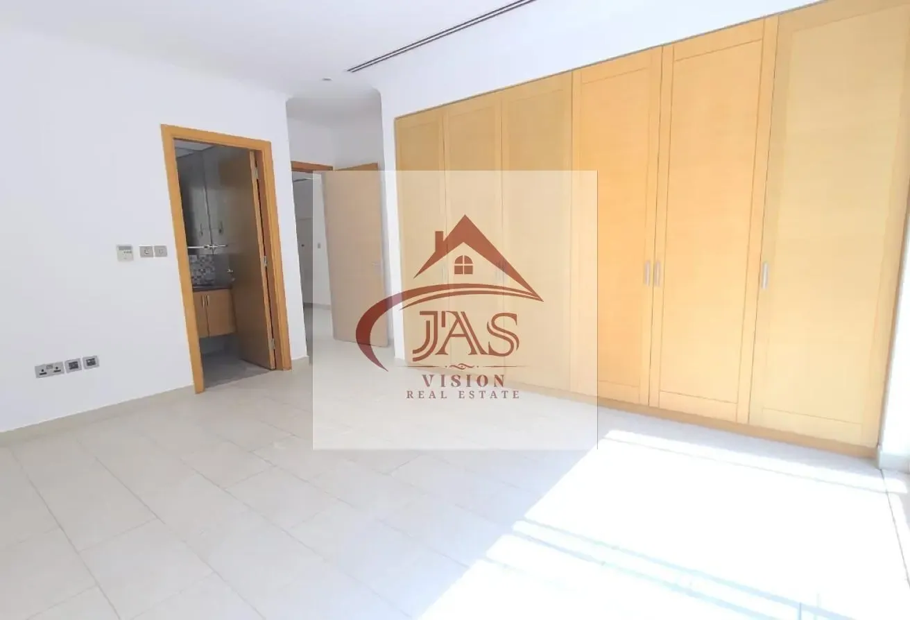 SINGLE ROW | HUGE GARDEN | 4 BEDROOMS LEGACY VILLA
