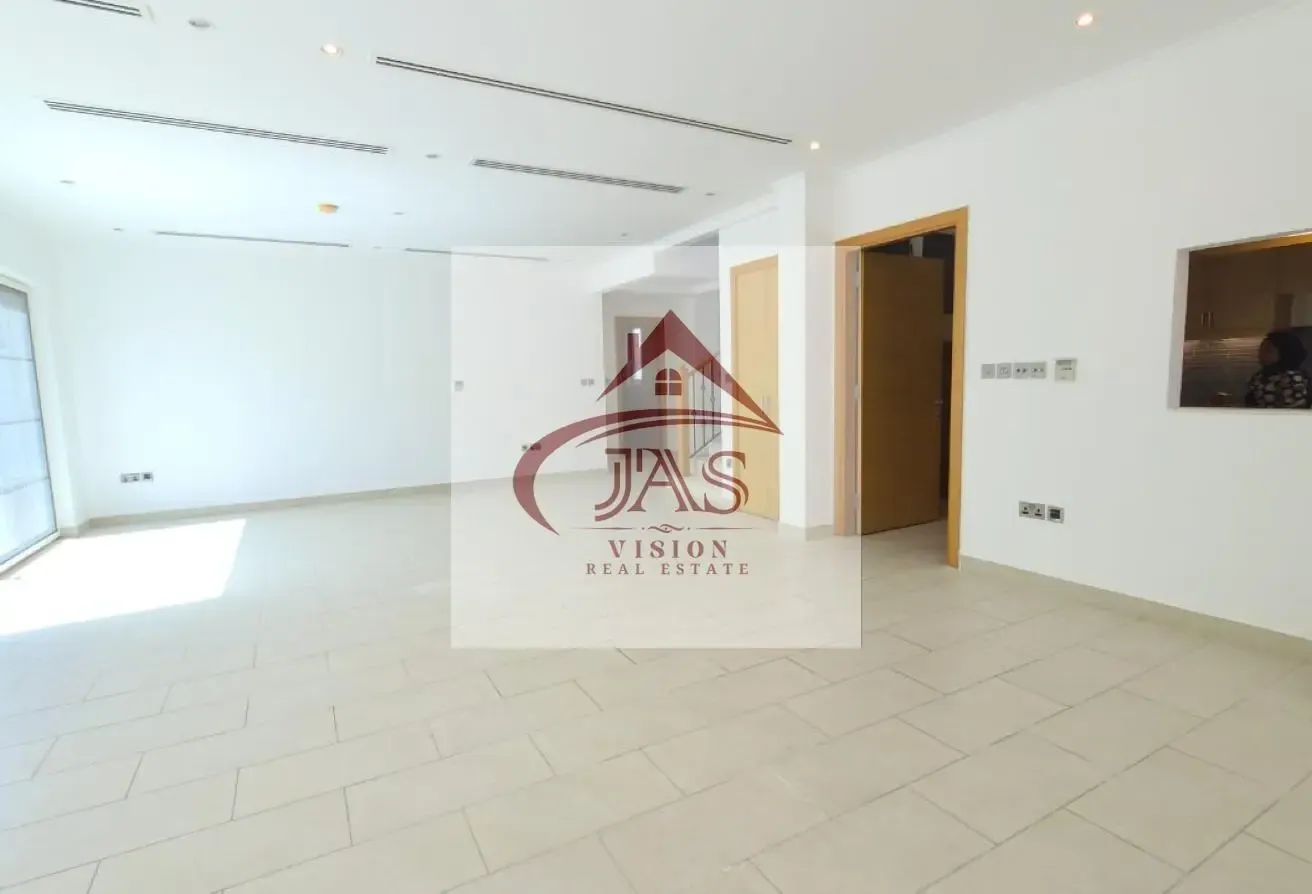 SINGLE ROW | HUGE GARDEN | 4 BEDROOMS LEGACY VILLA