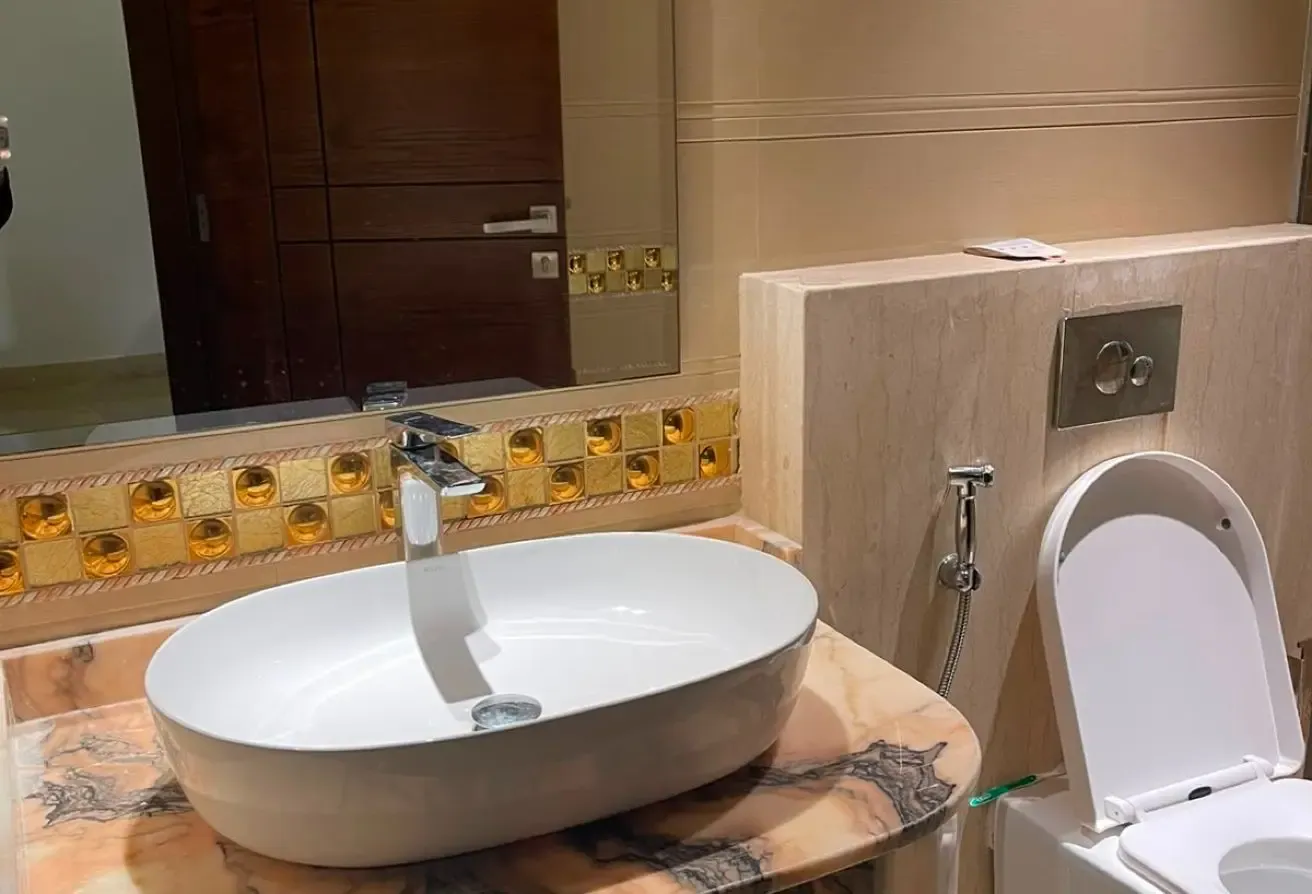 Luxury full furnished 2bhk front of metro