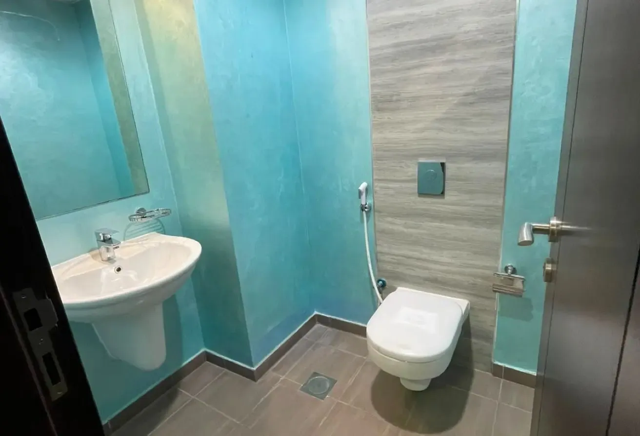 2BHK | BALCONY | GYM | POOL | PARKING