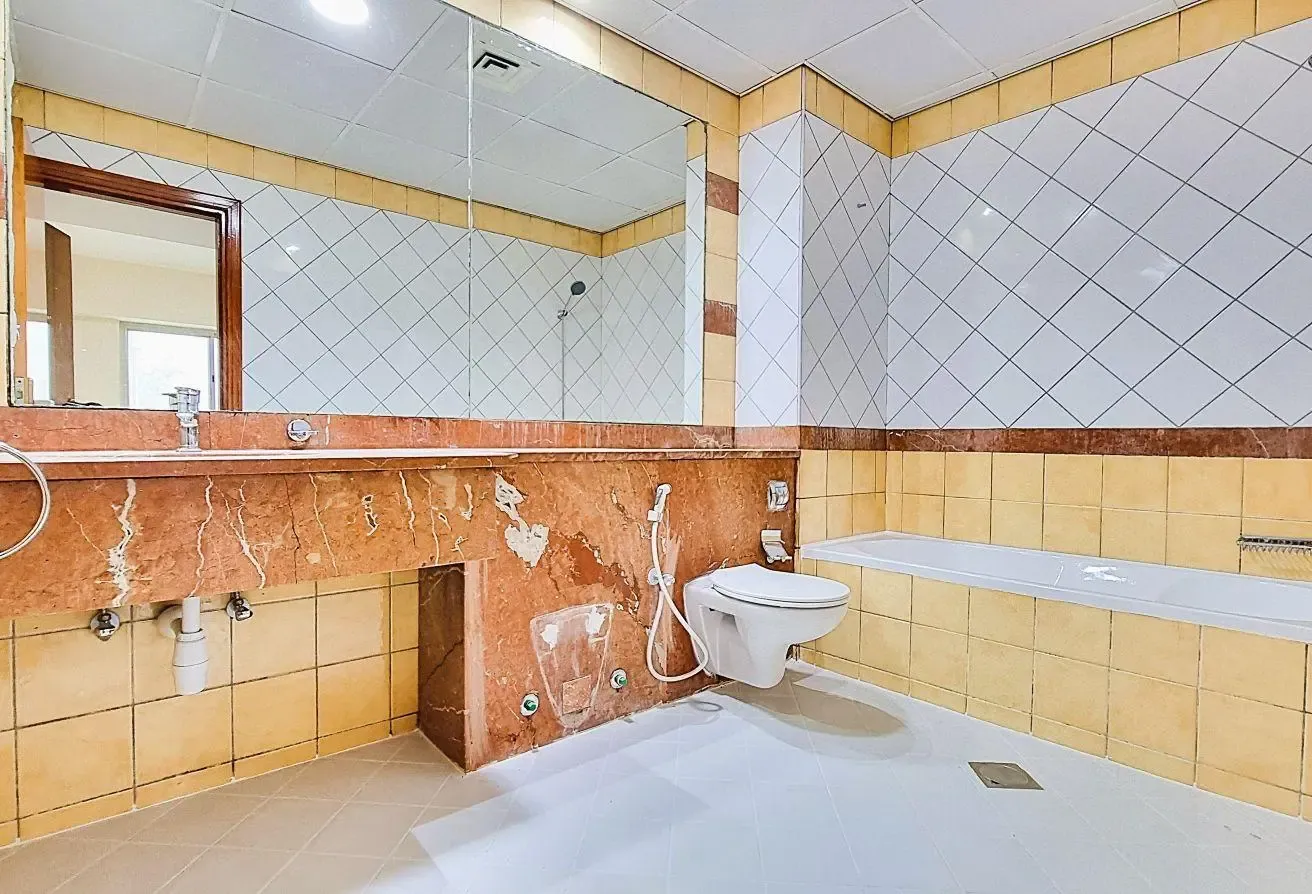 HUGE 2 BEDROOM- OPP ABUHAIL PARK