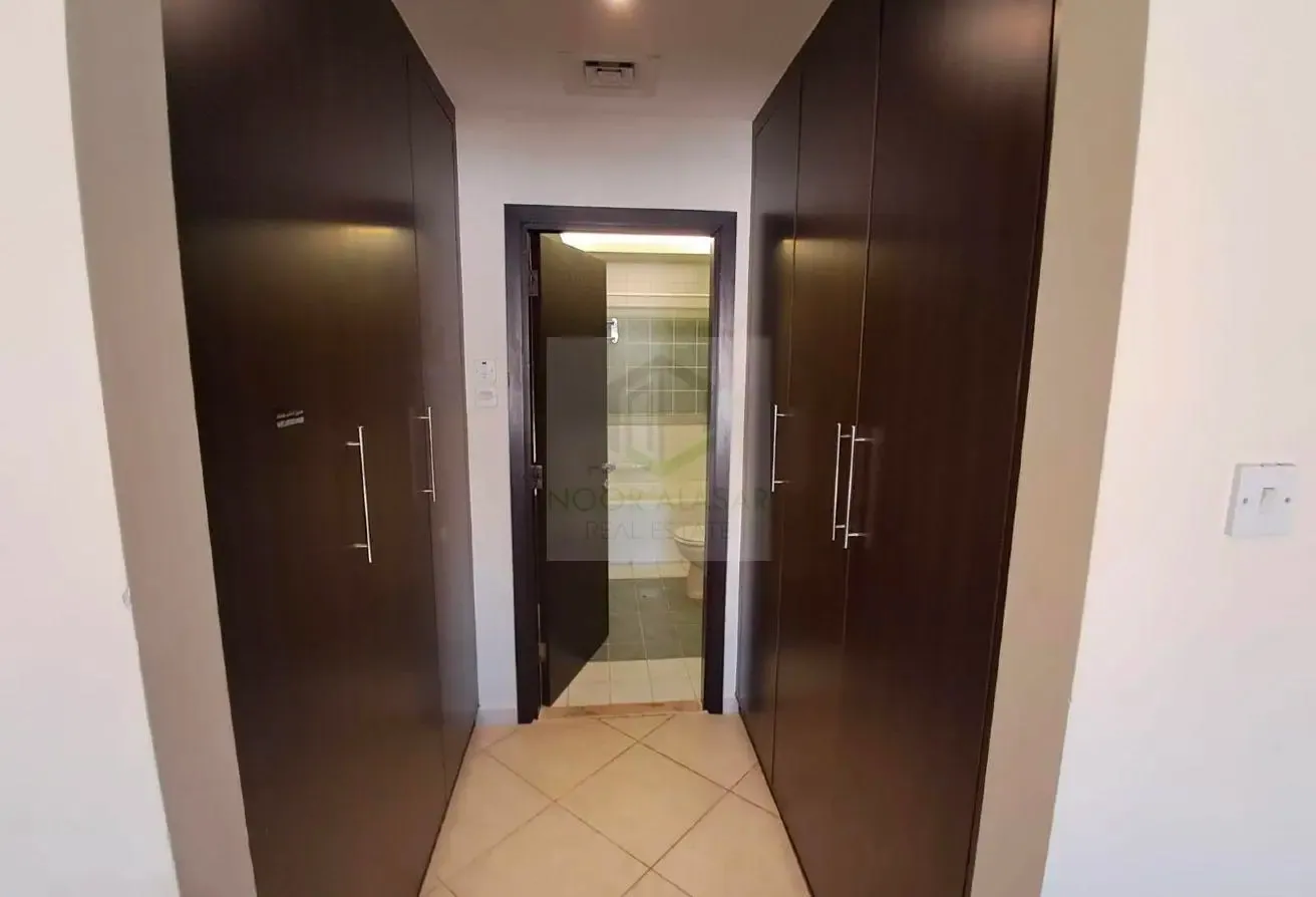 HOT DEAL SPACIOUS 2BHK CLOSE TO METRO IN JUST 80K