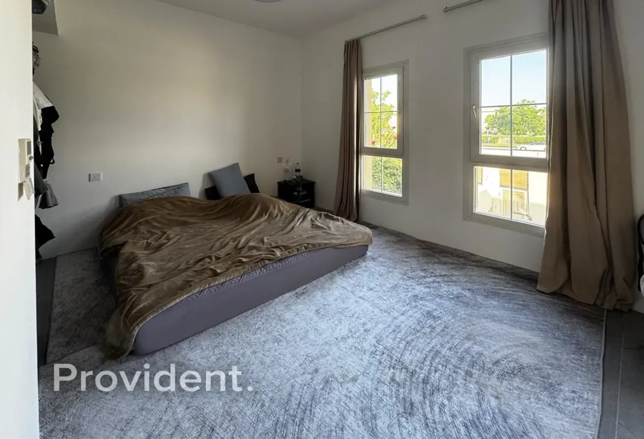 Fully Upgraded | Furnished | Middle Unit