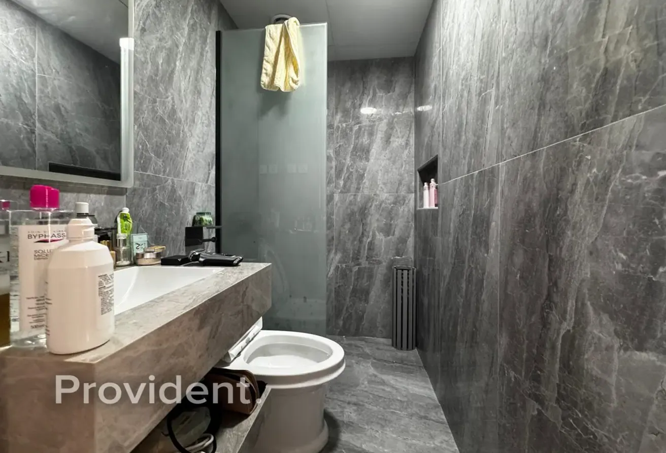 Fully Upgraded | Furnished | Middle Unit