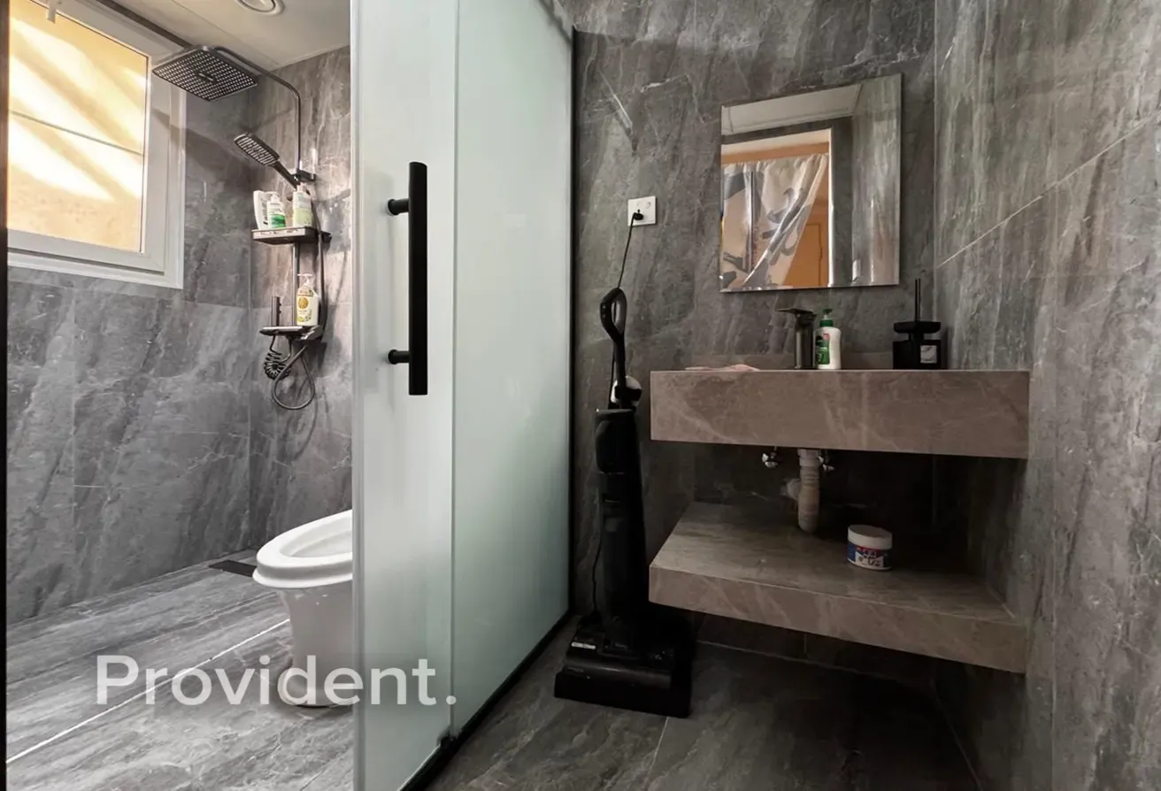 Fully Upgraded | Furnished | Middle Unit