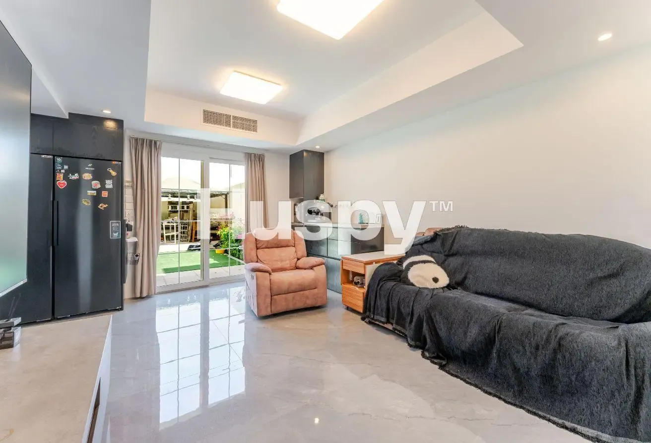 Fully Renovated | Furnished | Single Row