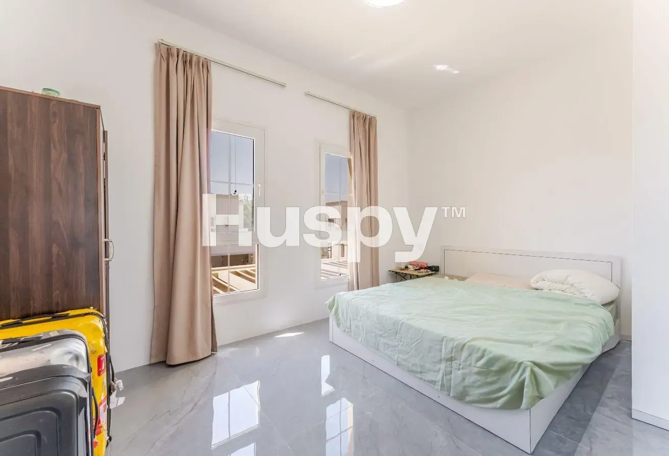 Fully Renovated | Furnished | Single Row