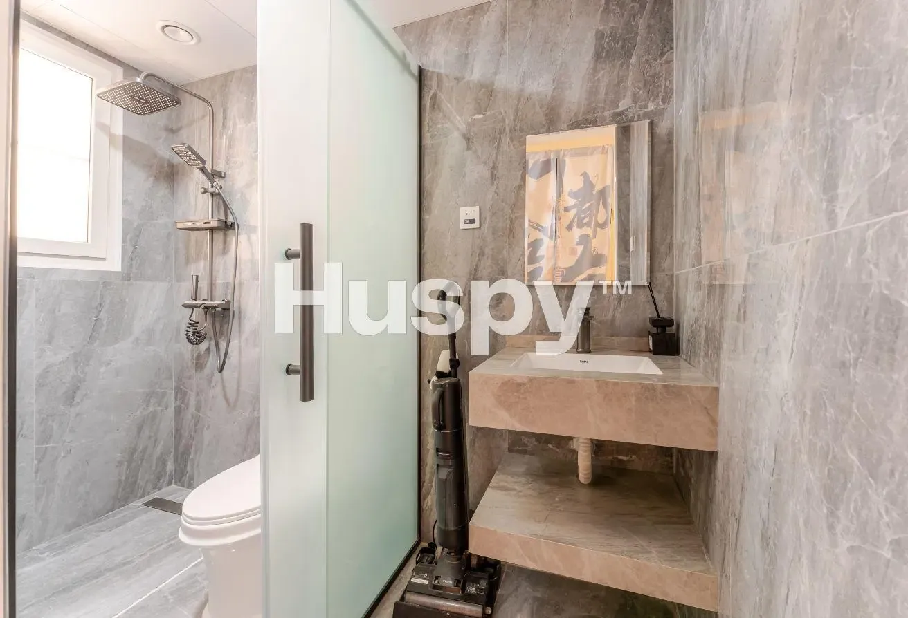 Fully Renovated | Furnished | Single Row