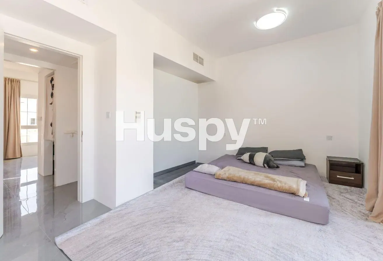Fully Renovated | Furnished | Single Row