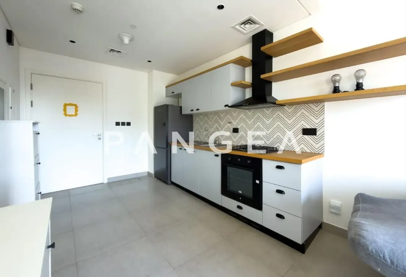 Furnished | Vacant | Open View