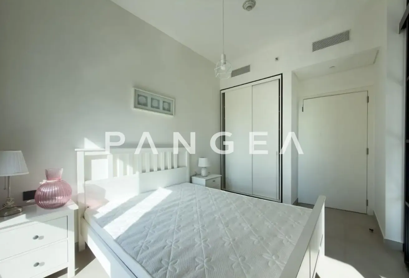 Furnished | Vacant | Open View