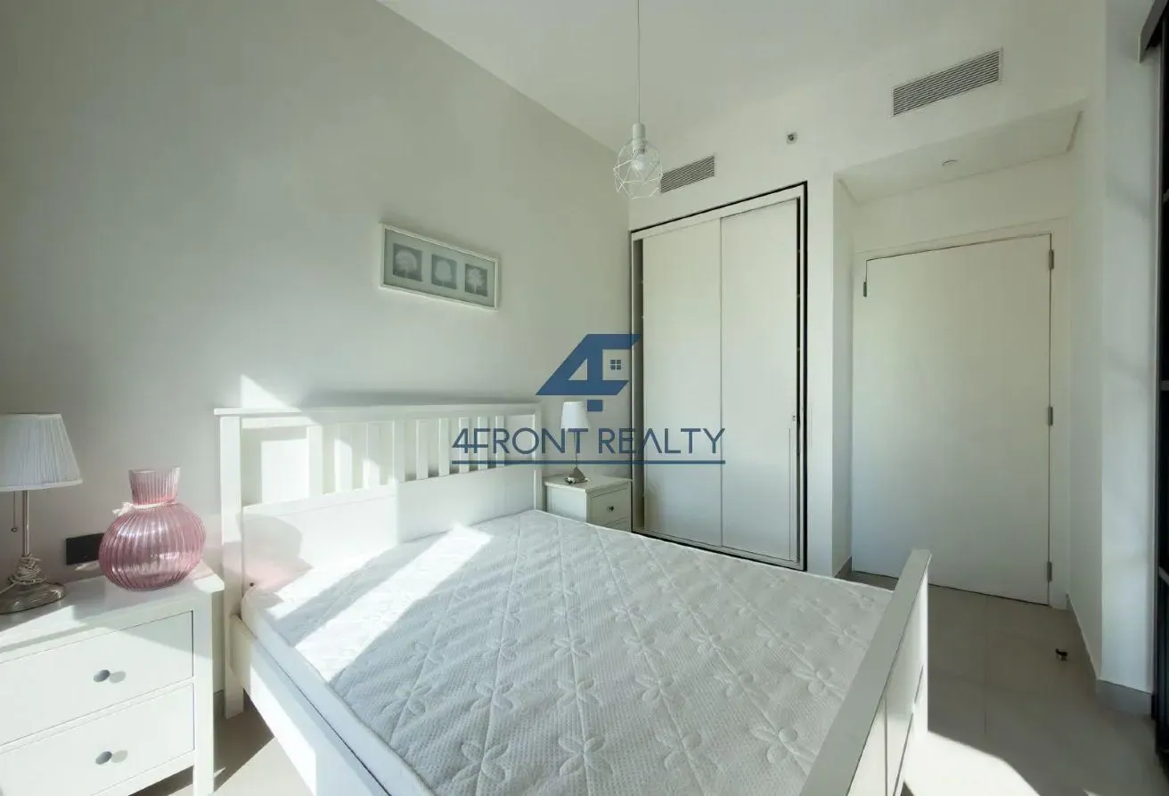 Fully Furnished | Modern Living | Community View