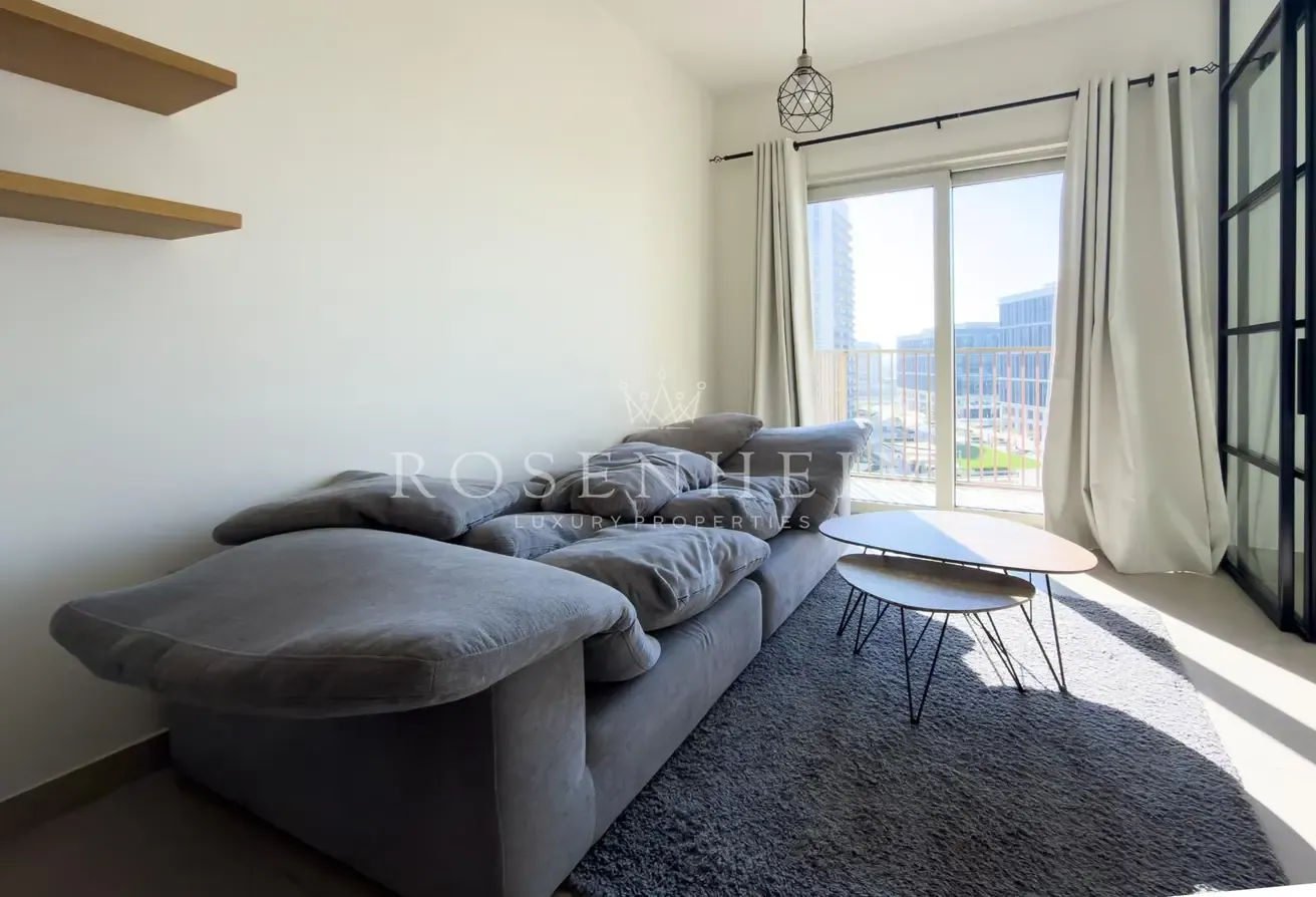 Fully Furnished Unit | Vacant  Now | Middle  Floor
