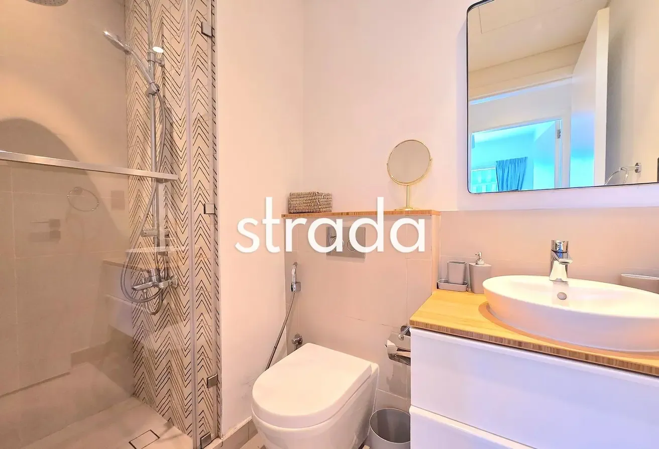 Pool View | Fully Furnished | Flexible Cheques
