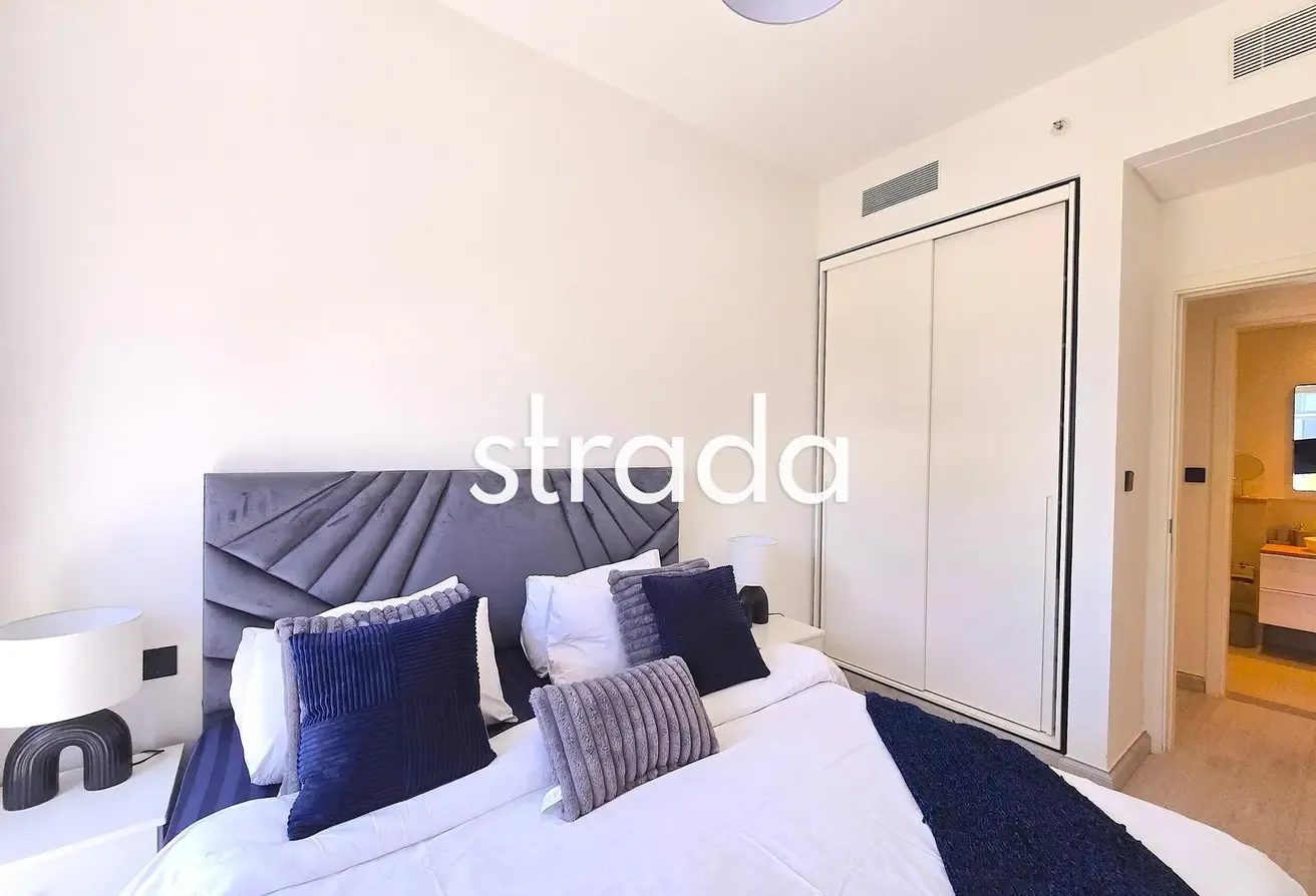 Pool View | Fully Furnished | Flexible Cheques
